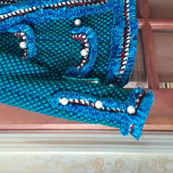 Boucle tweed pearl  custom made. It's a gorgeous statement stand out jacket! - Picture 3 of 3